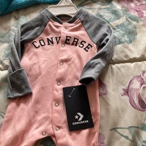 Converse Newborn